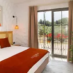 Huzurla Hotel