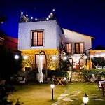 Huzurla Hotel *