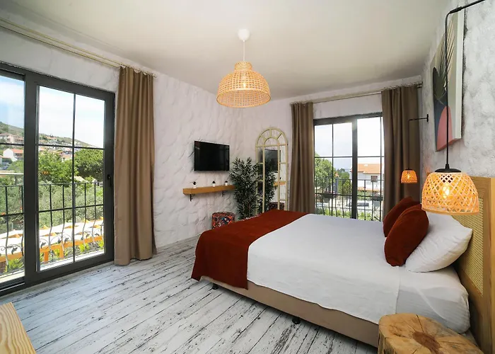 Hotel Huzurla *