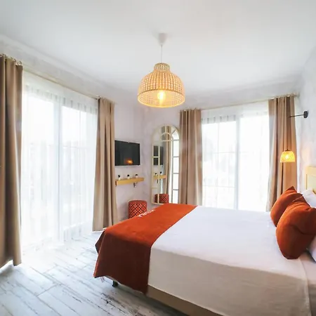 Huzurla Hotel İzmir