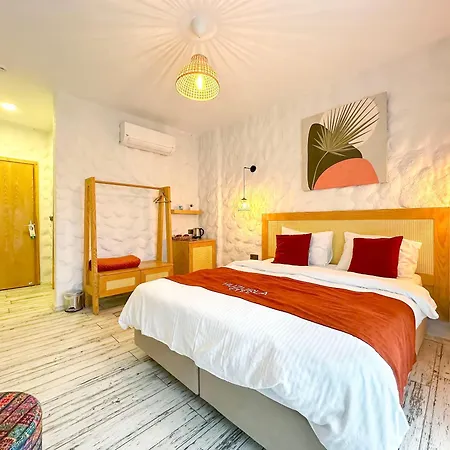 Huzurla Otel İzmir