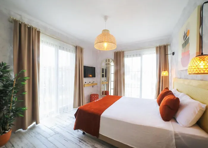 Huzurla Hotel Esmirna