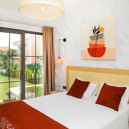 Hotel Huzurla İzmir